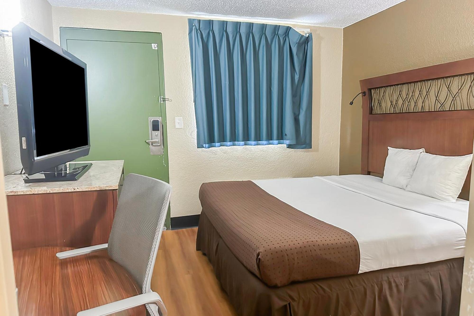 Oyo Hotel Mobile, Al I-65 At Airport Blvd Eksteriør billede
