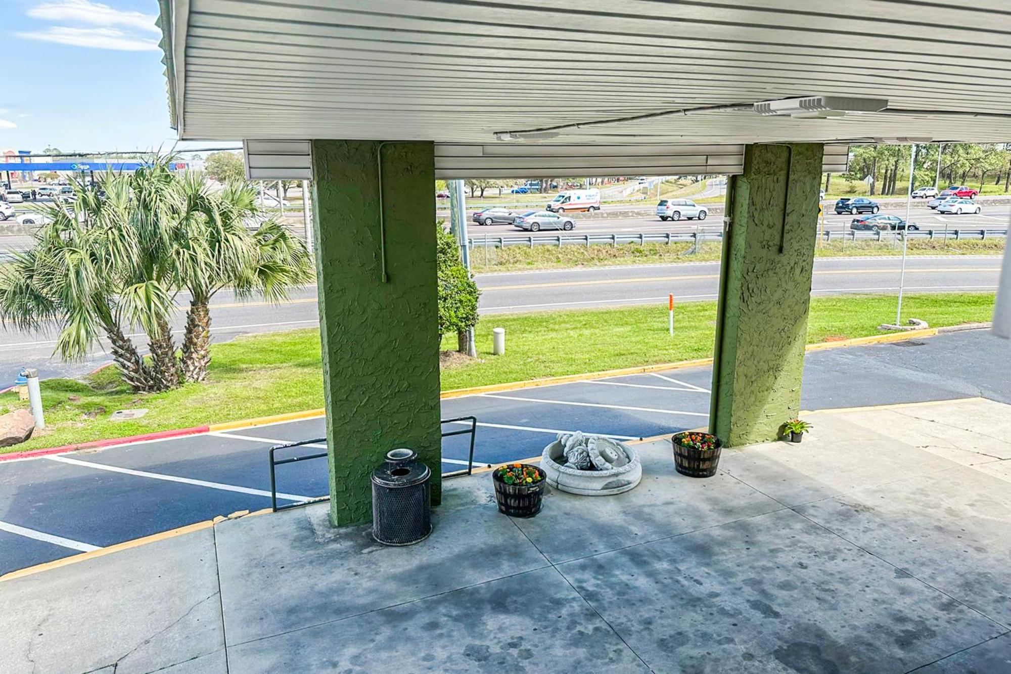 Oyo Hotel Mobile, Al I-65 At Airport Blvd Eksteriør billede
